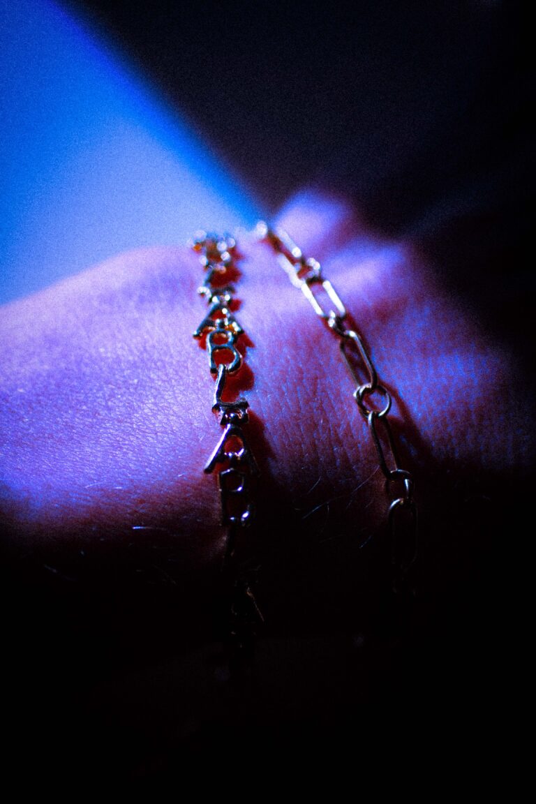 ModelBraceletOrJaune02New