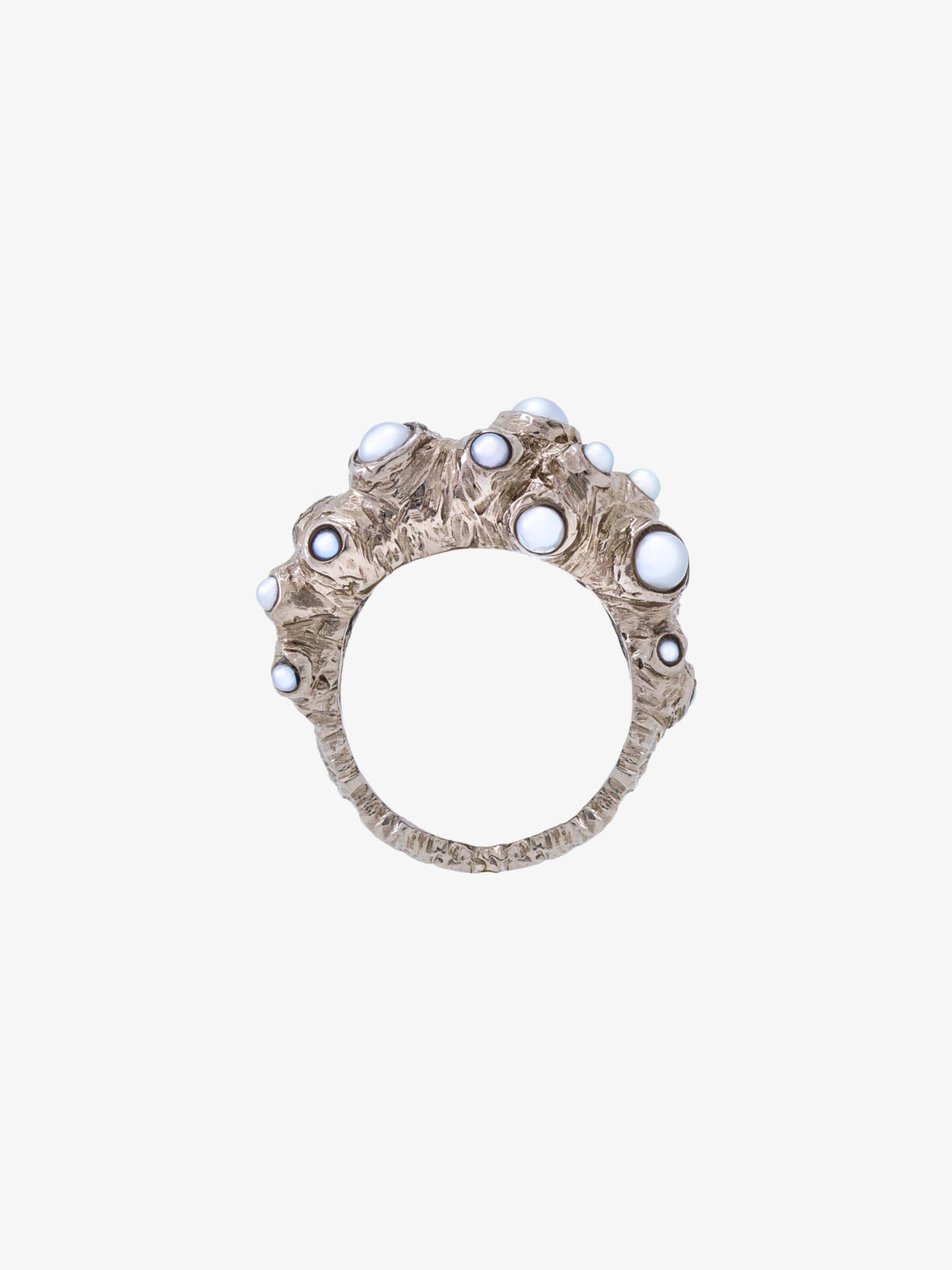 Front photography of the 18 K White Gold & Pearls Ring