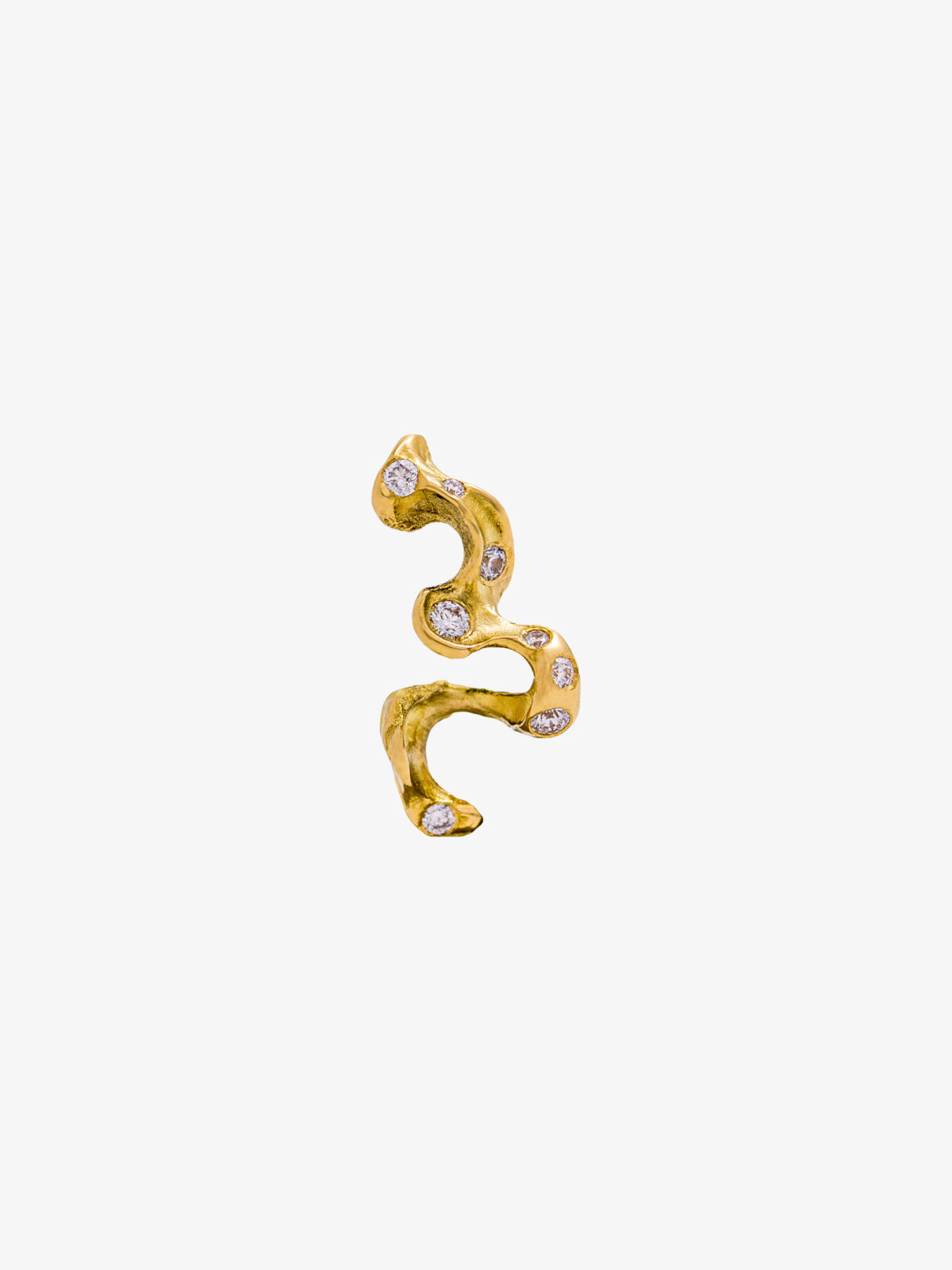 Front view of the 18 K Gold Diamonds Earring Solar stud.